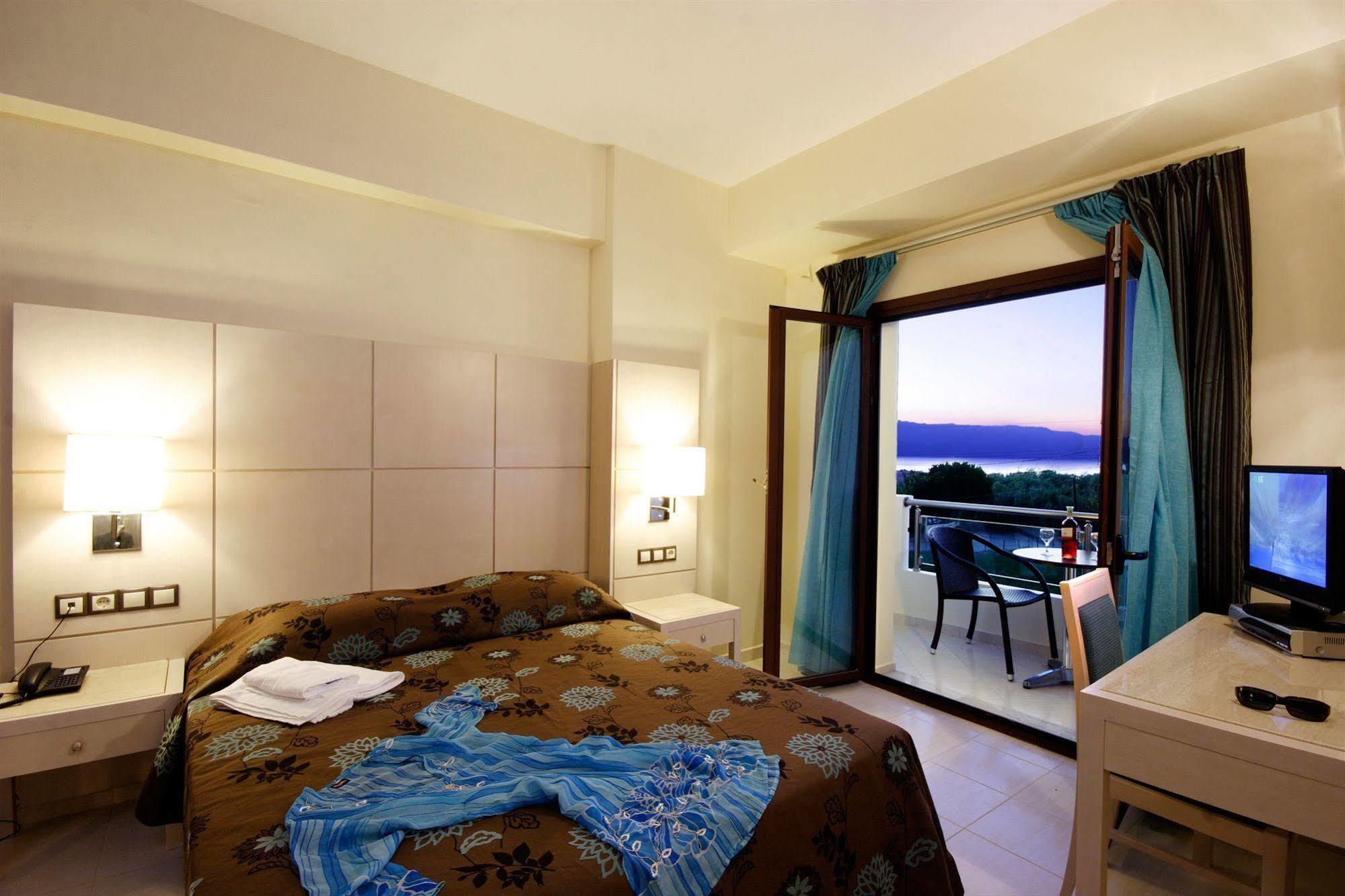 Theros Hotel Tavronitis Exteriér fotografie